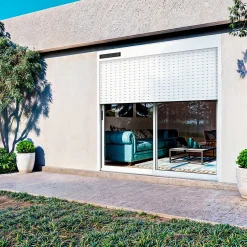Baie coulissante alu blanc avec volet roulant solaire L.240x H.200 cm Sw=0,38