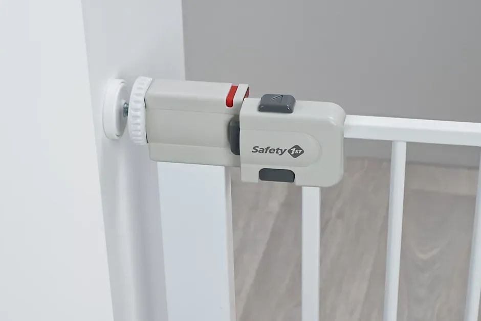 Safety 1st Barrière de sécurité en métal blanc Easy Close