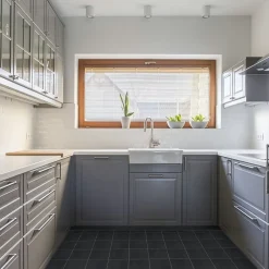 Carreau de ciment véritable Anthracite 20x20x1,6 cm (lot de 0,48 m²) --Ro'Ma Nature Best