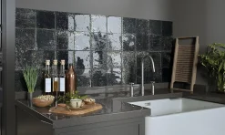 Carrelage Alma Noir brillant - brillant 15 x 15cm ( vendu par boite de 0,45 m² )-Bestile Online