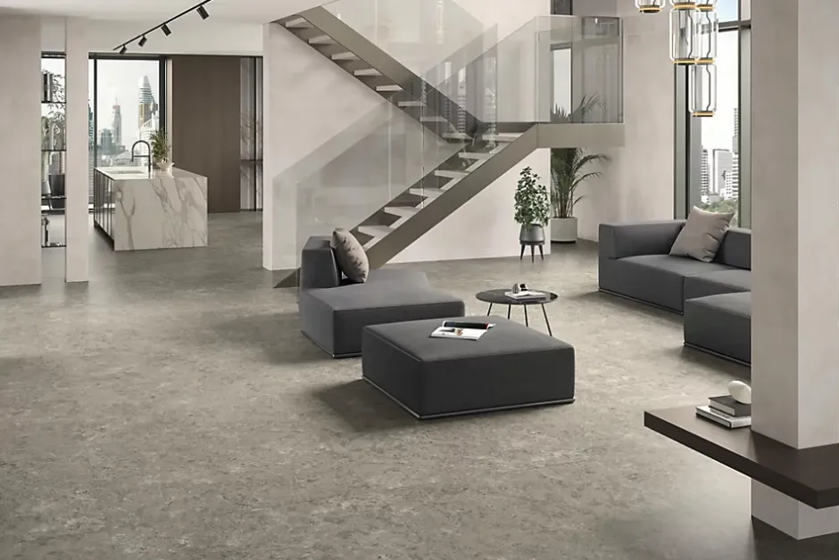 Ro'Ma Carrelage Carrelage effet Béton Gris Luce 278x120x0,6 cm Mat Montera - Mur intérieur (vendu par carton de 3,336 m²) -