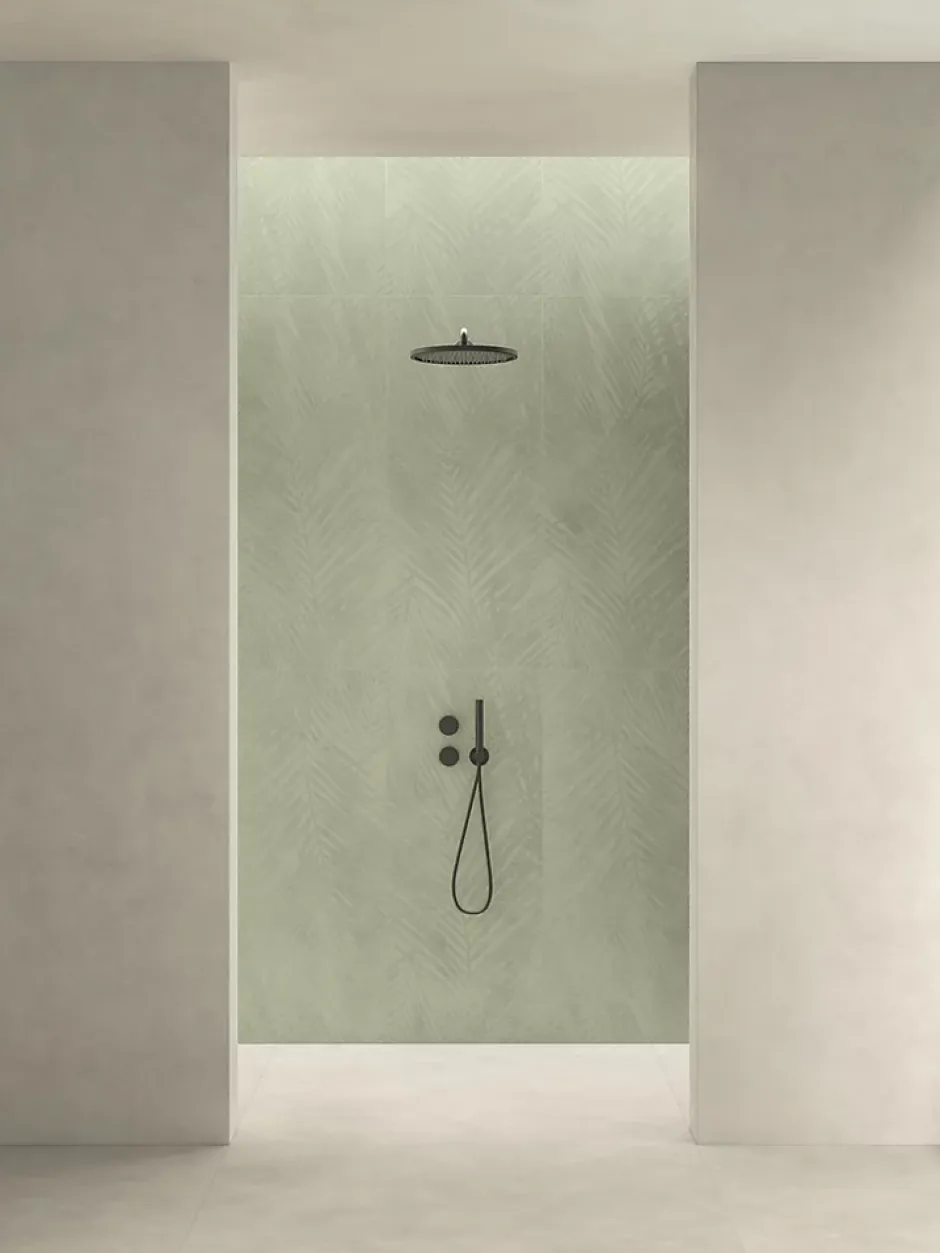 Carrelage effet Béton Vert Lichen Jungle 120x50x0,85 cm Mat Stavira - Mur intérieur (vendu par carton de 1,8 m²) --Ro'Ma Carrelage Outlet