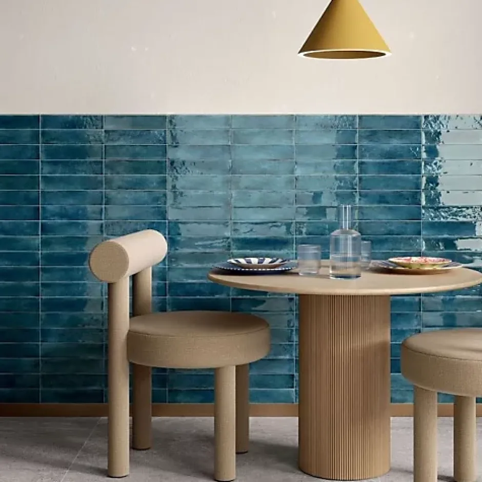 Les Carreaux De Jean Carrelage Effet Zellige Bleu FUSION Blue 6x25cm - Les Carreaux de Jean