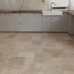 Carrelage en travertin light adouci rebouché PREMIUM - Opus : 4 formats x 1,2 cm - Vendu par lot de 0,74 m²-Ligerio Best