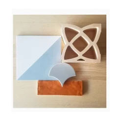 Carrelage mur écaillon de poisson uni bleu brillant 10,6x12 cm SCALE FAN SKY BLUE-Aelle Carrelage New