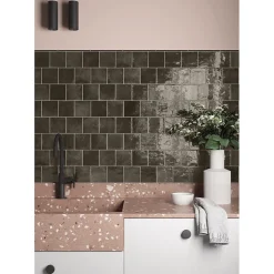 Aelle Carrelage Carrelage mur effet pierre noir 10x10 cm brillant - VERTICALE SOOT