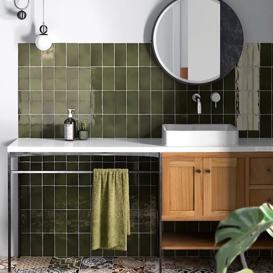 Carrelage mur effet zellige vert 7,5x15 cm MANACOR BASIL GREEN-Aelle Carrelage Discount