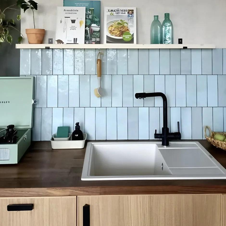 Aelle Carrelage Carrelage mur effet zellige bejmat bleu 6,5x20 cm ARTISAN AQUA