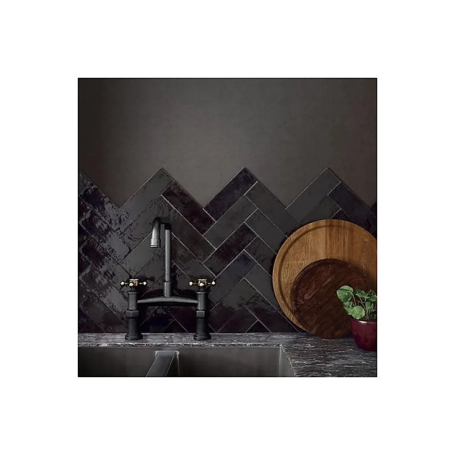 Carrelage mur effet zellige bejmat satiné noir 6,5x20 cm MALLORCA BLACK-Aelle Carrelage Clearance