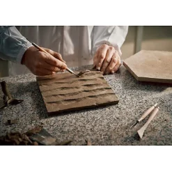 Carrelage mur faience effet bois à relief 40x120 cm WEWOOD CONCEPT ROBLE-Aelle Carrelage