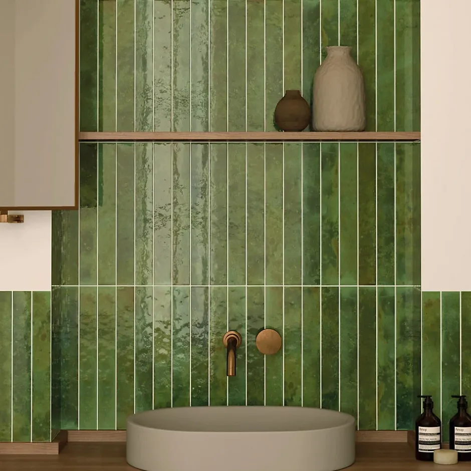 Carrelage Mur Intérieur Format allongé Vert Brillant. Bali Green 5x40 cm-Lux Mosaic Online