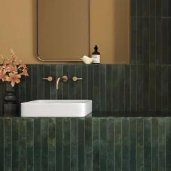 Lux Mosaic Carrelage Mur Intérieur Format allongé Vert Brillant. Bali Isle of Pinetrees 5x40 cm