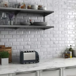 Carrelage mur métro parisien relief effet marbre blanc mate 7,5x15 cm METRO CARRARA-Aelle Carrelage Sale