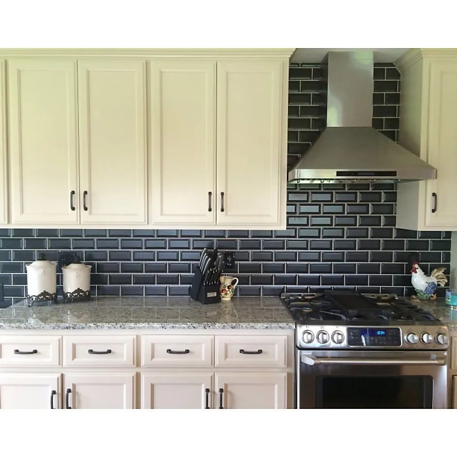 Carrelage mur métro parisien relief uni noir mate 7,5x15 cm METRO BLACK-Eiffel art construction Hot