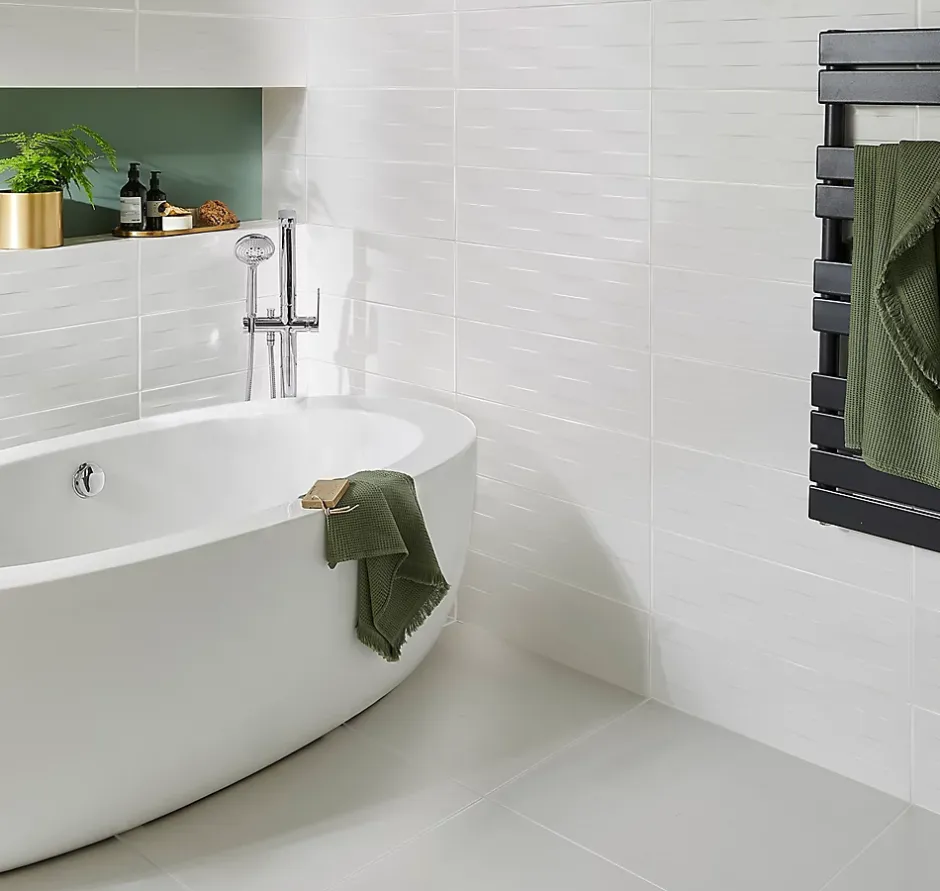 GoodHome Carrelage mural blanc mat décor 3D L.60 x l.20 cm x ép.8,3 mm, Plain