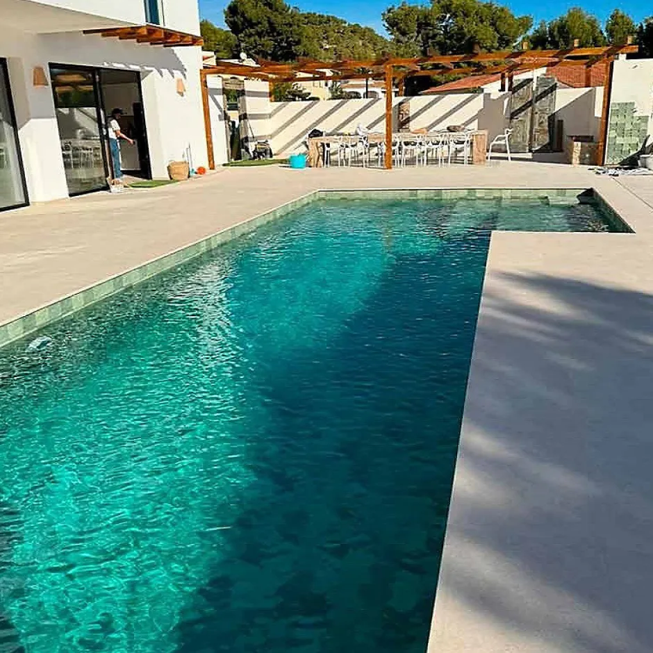 Carrelage Piscine piscine BALI GREEN 15x15 cm imitation pierre de bali-Concept Mosaïque Best