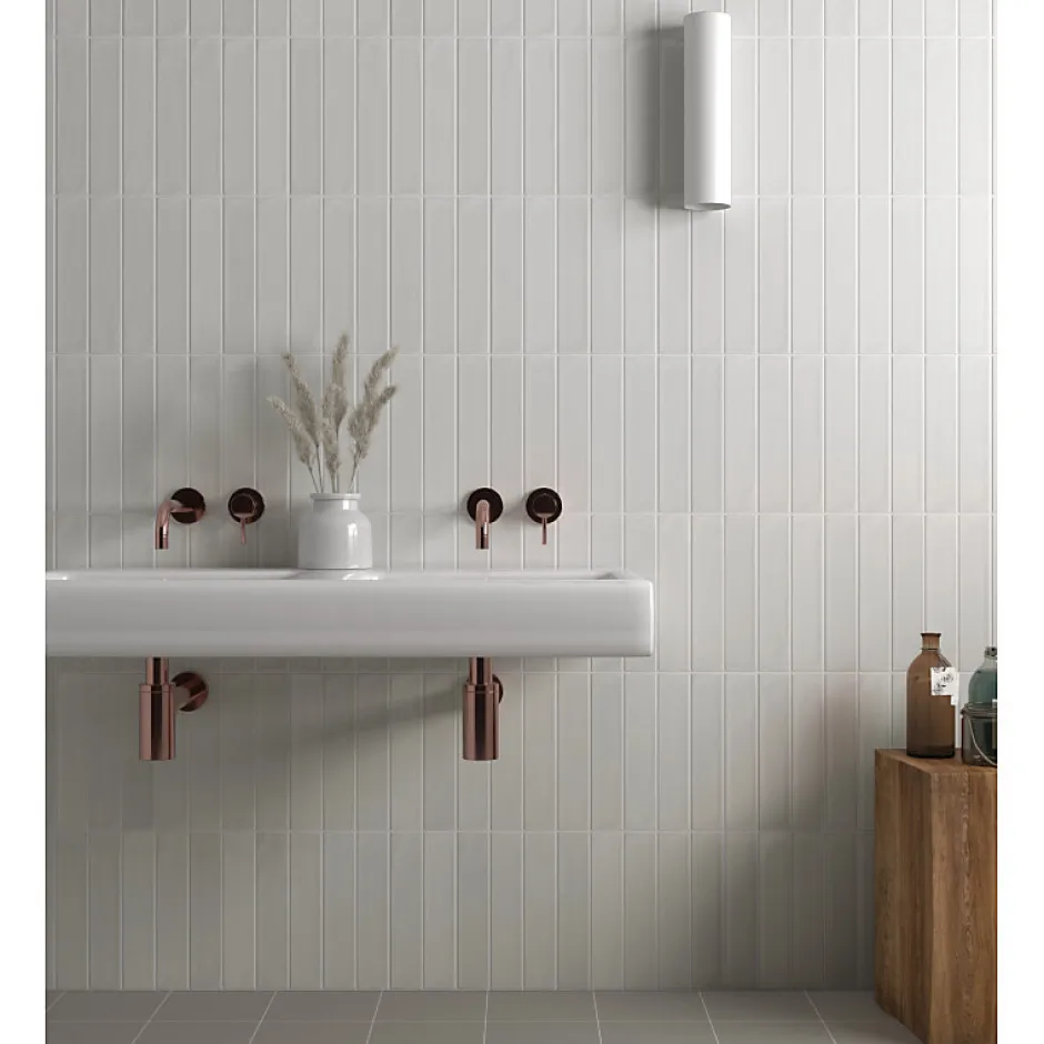 Aelle Carrelage Carrelage sol / mur brique déco mixe mate et brillant effet béton blanc 6x30 cm WADI DECOR SNOW