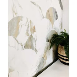 Carrelage sol / mur écaillon poisson effet marbre grand format NIKOI TULUM KIRUNA-Aelle Carrelage Best