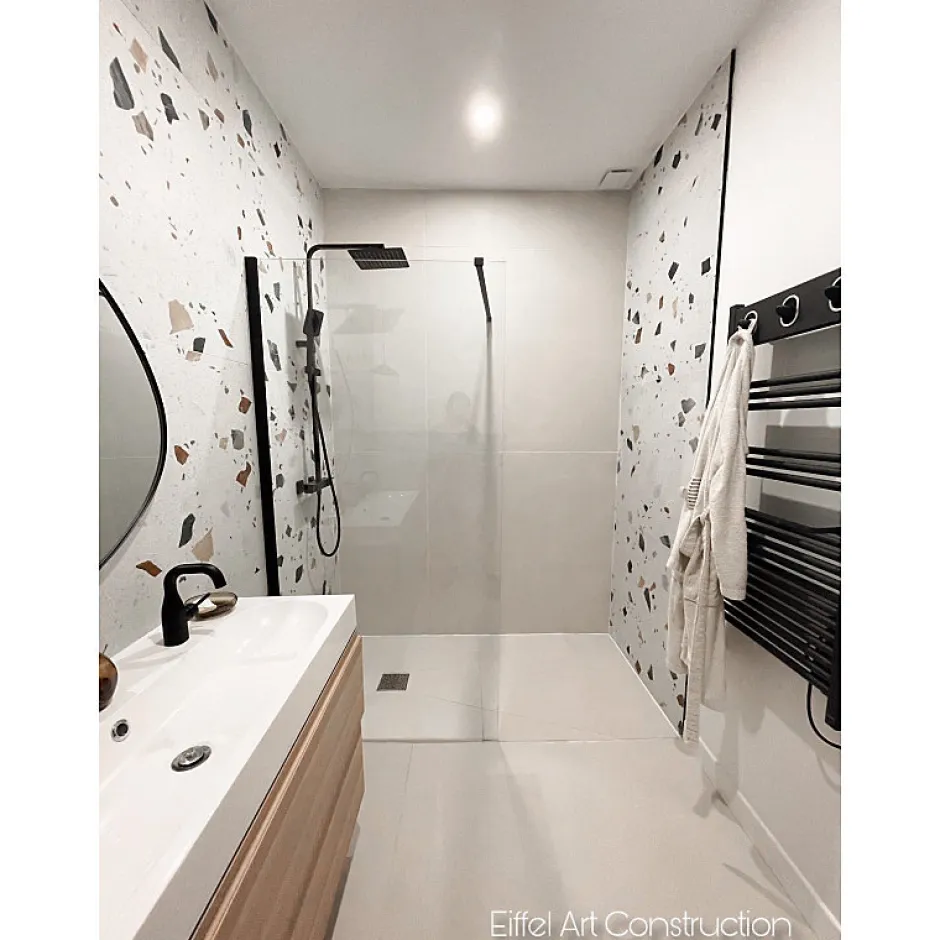 Eiffel art construction Carrelage sol / mur effet terrazzzo coloré 80x80 cm STRACCIATELLA NACAR (vendu par boite 1.28m2)