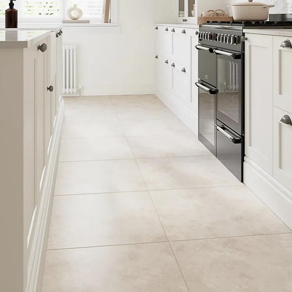 Carrelage sol effet béton ivoire L.61,6 x l.61,6 cm x ép.7,4 mm, Konkrete-GoodHome Outlet