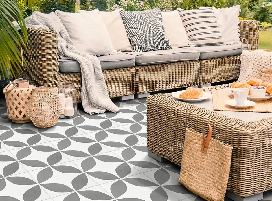 Carrelage sol extérieur effet carreau de ciment gris et blanc L.45 x l.45 cm x ép.7,4 mm, Patch