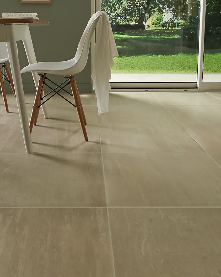Carrelage sol intérieur beige effet pierre L.60 x l.60 cm x ép.9 mm, Soft Travertin-GoodHome Clearance