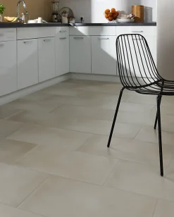 Carrelage sol intérieur beige effet béton L.60 x L.30 cm x ép.10 mm, Smooth-GoodHome Discount