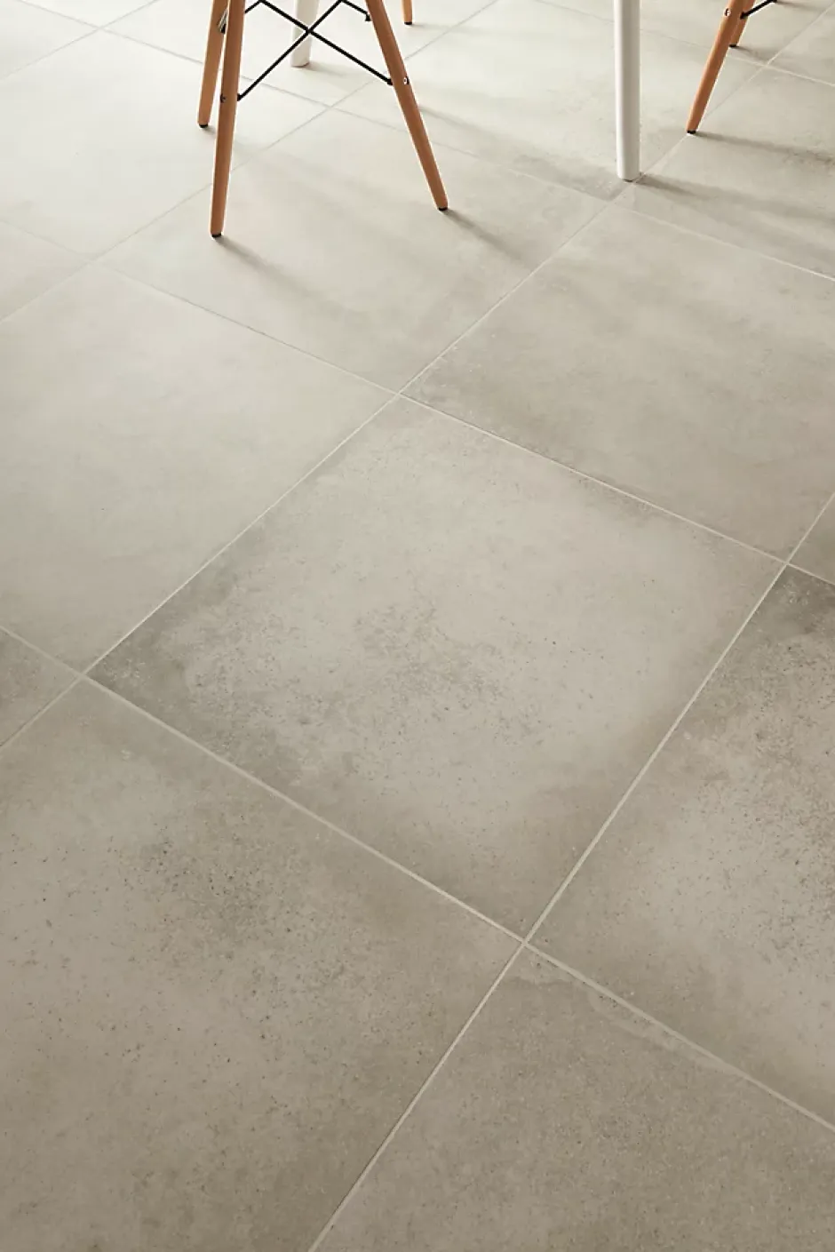 GoodHome Carrelage sol intérieur gris clair effet béton L.60 x l.60 cm x ép.9,5 mm, Kontainer