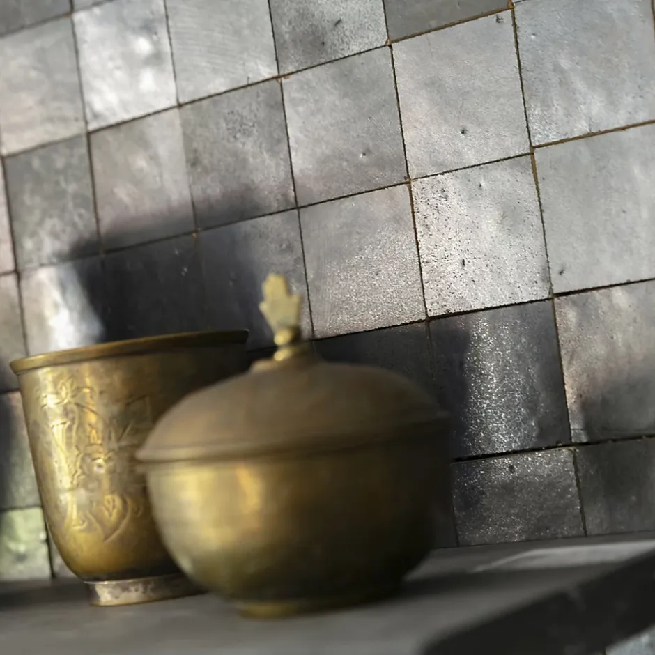 Ro'Ma Nature Carrelage Zellige Marocain Noir Carbone 5x5 cm (vendu par plaque de 30x30 cm soit 0,09 m²) -