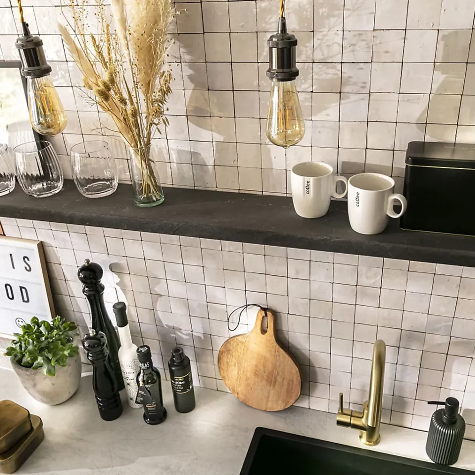 Carrelage Zellige Marocain Blanc Oukaimeden 5x5 cm (vendu par plaque de 30x30 cm soit 0,09 m²) --Ro'Ma Nature Discount