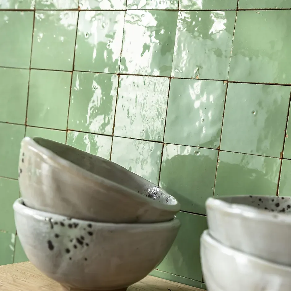 Carrelage Zellige Marocain Vert Amande 5x5 cm (vendu par plaque de 30x30 cm soit 0,09 m²) --Ro'Ma Nature Outlet