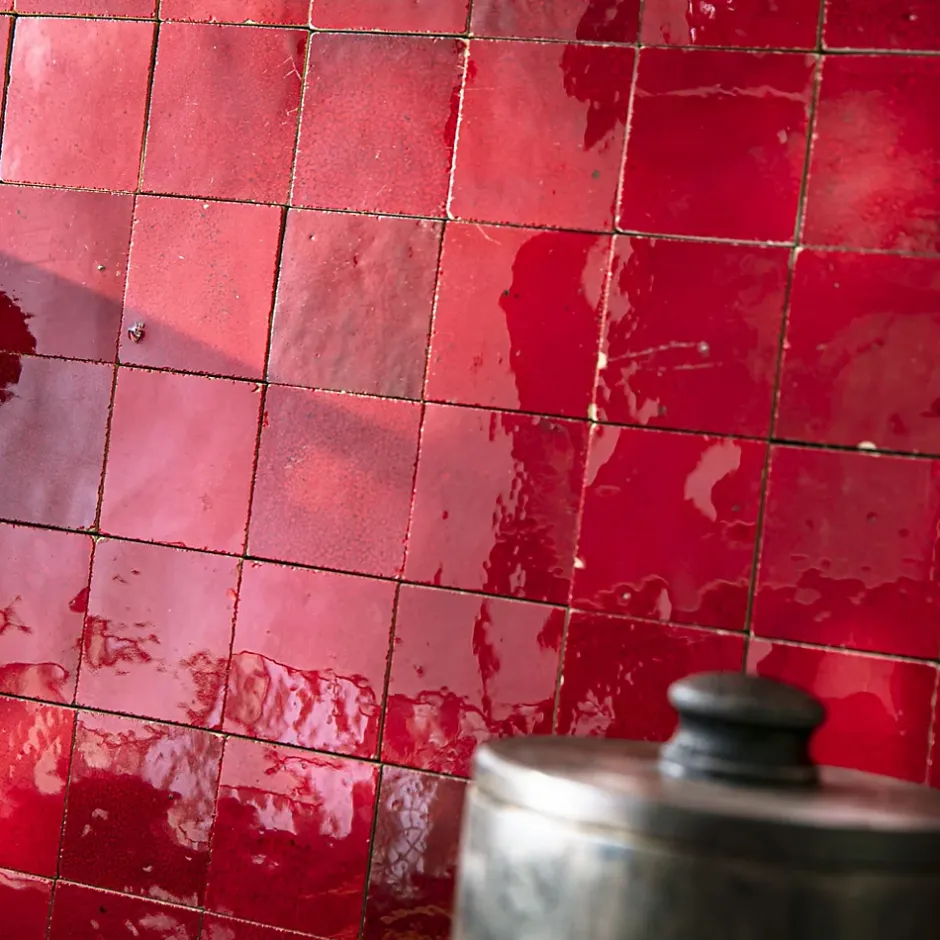 Ro'Ma Nature Carrelage Zellige Marocain Rouge Pétillant 5x5 cm (vendu par plaque de 30x30 cm soit 0,09 m²) -