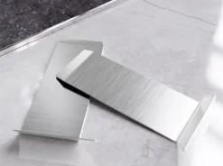 Ilcom Coin extérieur pour plinthe FL Argent poli - 30mm x 80 mm x 0,65 ep.