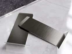 Coin intérieur pour plinthe FLI Noir satiné - 30mm x 60 mm x 0,65 ep.-Ilcom Outlet