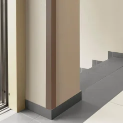 Cornière PVC 30x30mm , Autocollante, Protection coins et arêtes, 200 cm, marron-Quest Best