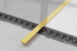 Couvre-joint profilé décoratif Ts en inox rectifié Or satiné - 15mm x 2700mm x 0,65 ep.-Ilcom Online