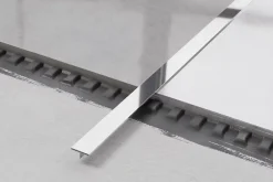 Ilcom Couvre-joint profilé décoratif Ts en inox rectifié Argent poli - 15mm x 2440mm x 0,65 ep.