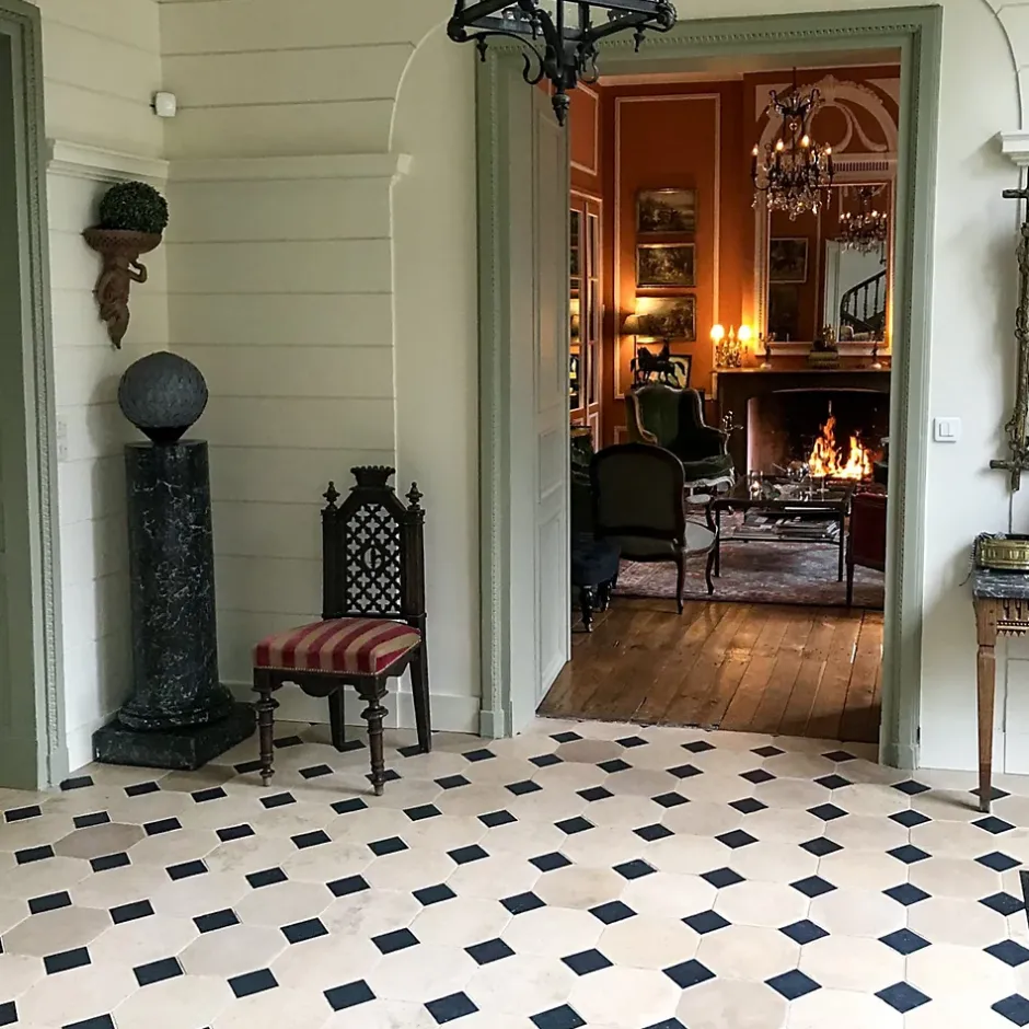 Dallage à cabochons en pierre du Nivernais - 30 cm x 30 cm x 1,5 cm - Finition adoucie - Vendu au m²-Ligerio Clearance