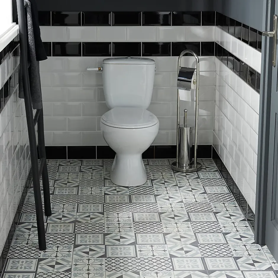 GoodHome Dalle PVC adhésive effet carreaux de ciment noir et blanc L.30,5 x l.30,5 cm x ép.2 mm, Poprock