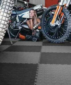 Fortelock Dalle PVC garage Industy Eco gris foncé L.51 x l.51 cm