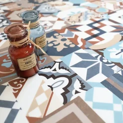 Décoweb Dalle sol PVC Clipsable Mix and Match - Click 5G - Carreaux de ciment patchwork terracotta - Paquet de 1,49 m²