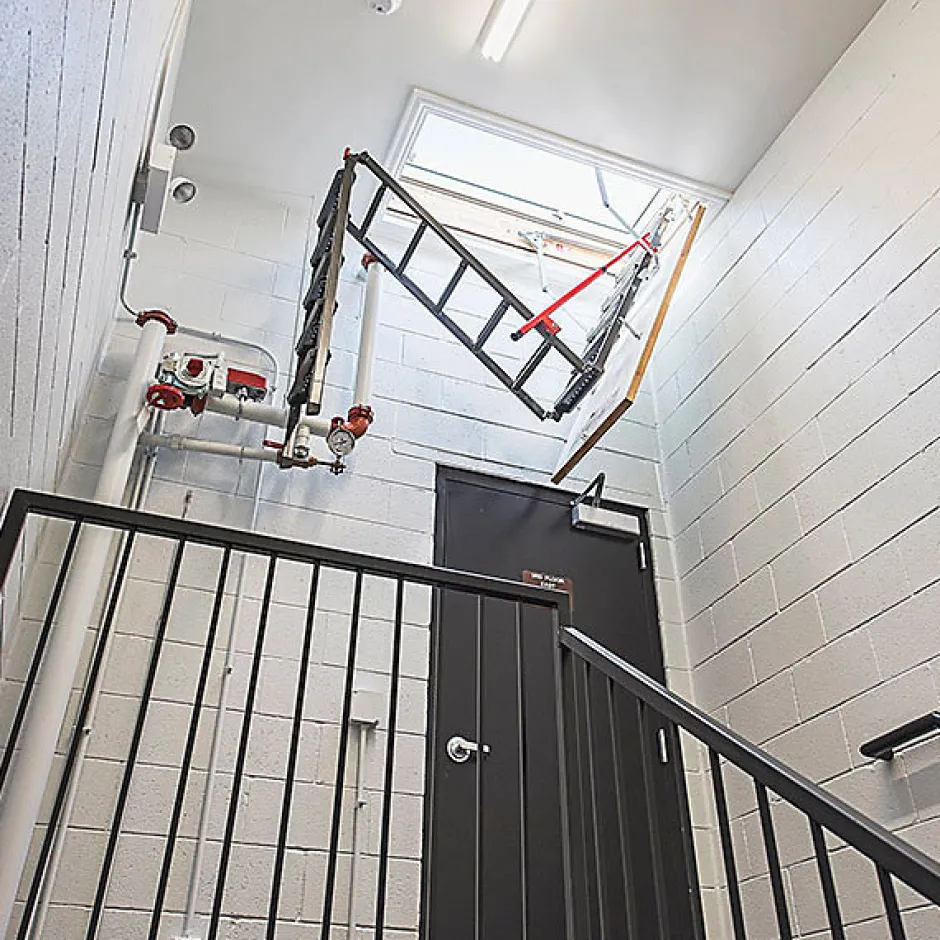 Matisere Echelle Escamotable Métal - Trappe 60x144cm - Hauteur 3.00 à 3.66m - LMP60144-3