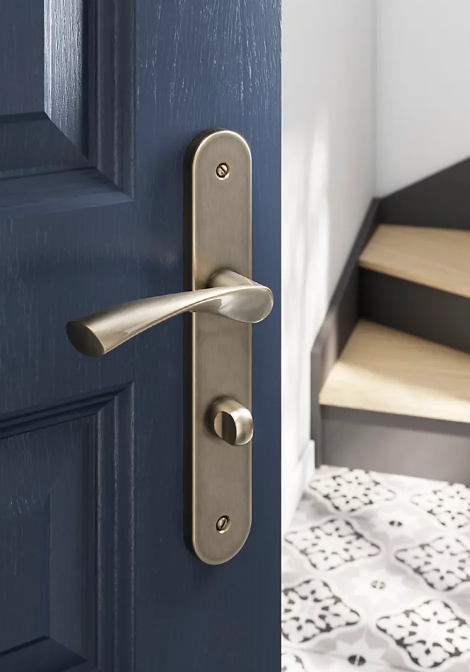 GoodHome Ensemble poignée sur plaque rond à condamnation Breage effet laiton satin doré L.120.5mm x l.40mm entraxe 195mm