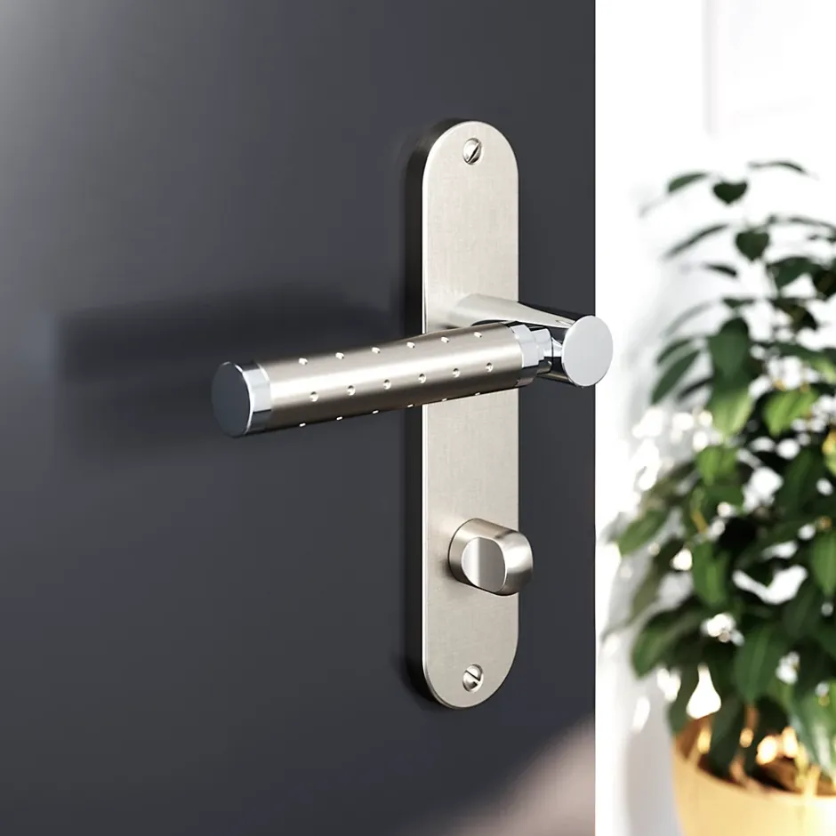 GoodHome Ensemble poignée sur plaque rond à condamnation Brigg effet chrome et nickel satin gris L.132mm x l.40mm entraxe 165mm