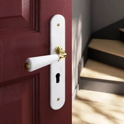 GoodHome Ensemble poignée sur plaque Droit cylindre Porcelaine Vras blanc L.115mm x l.45mm entraxe 195mm