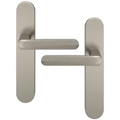 Ensemble poignée sur plaque rond Garlan effet nickel satin gris L.125mm x l.42mm entraxe 165-195mm-GoodHome Discount