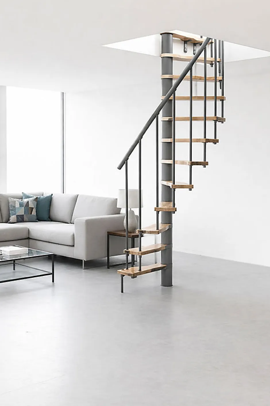 Matisere Escalier colimaçon 10 marches - Hauteur à franchir 2.09 à 2.59m - Structure grise et marche hêtre - Diamètre 120cm - SUON120/GH-10