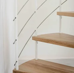 Matisere Escalier colimaçon 15 marches - Hauteur à franchir 3.04 à 3.52m - Structure noire et marche hêtre - Diamètre 100cm - VENE100/NH-15