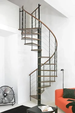 Escalier colimaçon 12 marches - Diamètre 160cm - Hauteur à franchir 2.34 à 2.82m - Structure blanche et marche hêtre --Matisere