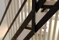 Alumin'home Escalier d'atelier droit Valencia 12 marches rampe en acier et marche en métal l.2.92 m